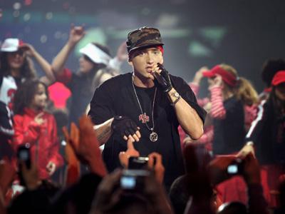 Wah, 50 Orang Ditangkap Saat Konser Eminem di Irlandia!